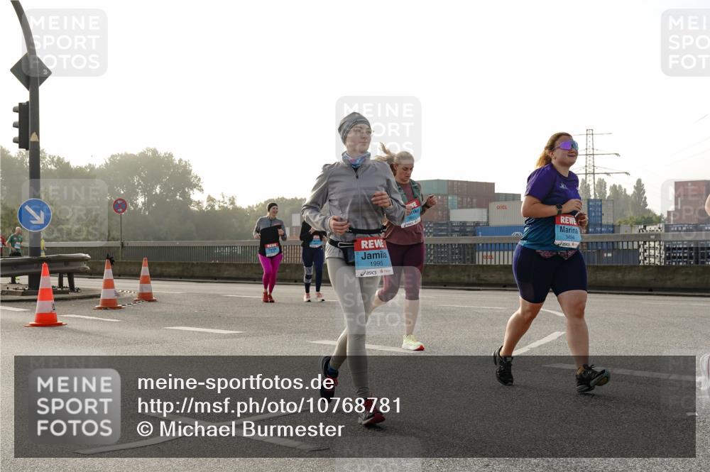 03.10.2026 - Köhlbrandbrückenlauf Michael Burmester http://msf.ph/oto/10768781 03.10.2026 09:28:12 Position 3 1995, 3494 meine-sportfotos.de