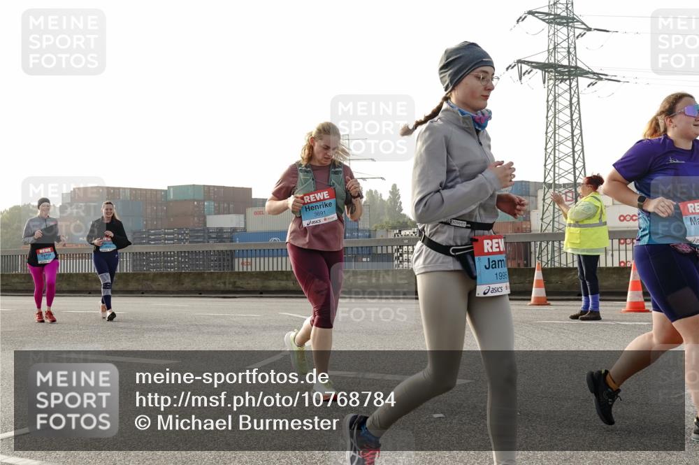 03.10.2026 - Köhlbrandbrückenlauf Michael Burmester http://msf.ph/oto/10768784 03.10.2026 09:28:13 Position 3 3691, 1995 meine-sportfotos.de