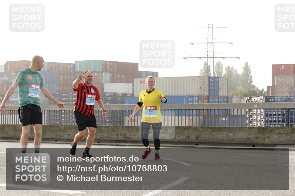 03.10.2026 - Köhlbrandbrückenlauf Michael Burmester http://msf.ph/oto/10768803 03.10.2026 09:28:25 Position 3 00, 1725, 2001, 620 meine-sportfotos.de