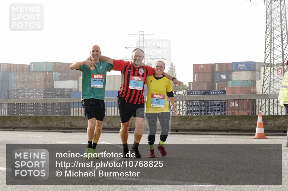 03.10.2026 - Köhlbrandbrückenlauf Michael Burmester http://msf.ph/oto/10768825 03.10.2026 09:28:29 Position 3 1725, 3516, 2001, 320 meine-sportfotos.de