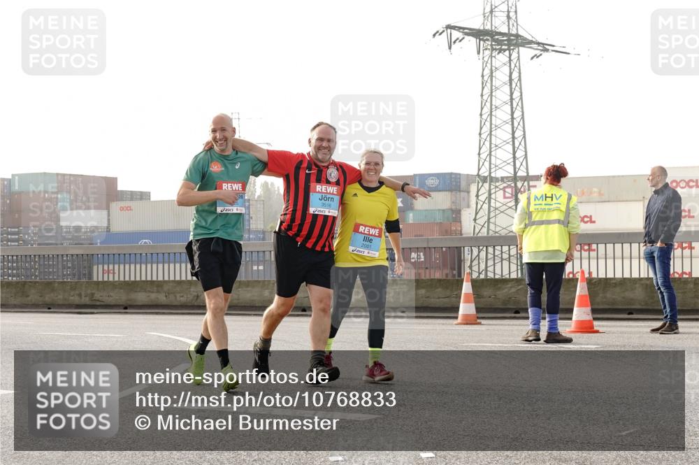 03.10.2026 - Köhlbrandbrückenlauf Michael Burmester http://msf.ph/oto/10768833 03.10.2026 09:28:30 Position 3 3516, 2001 meine-sportfotos.de