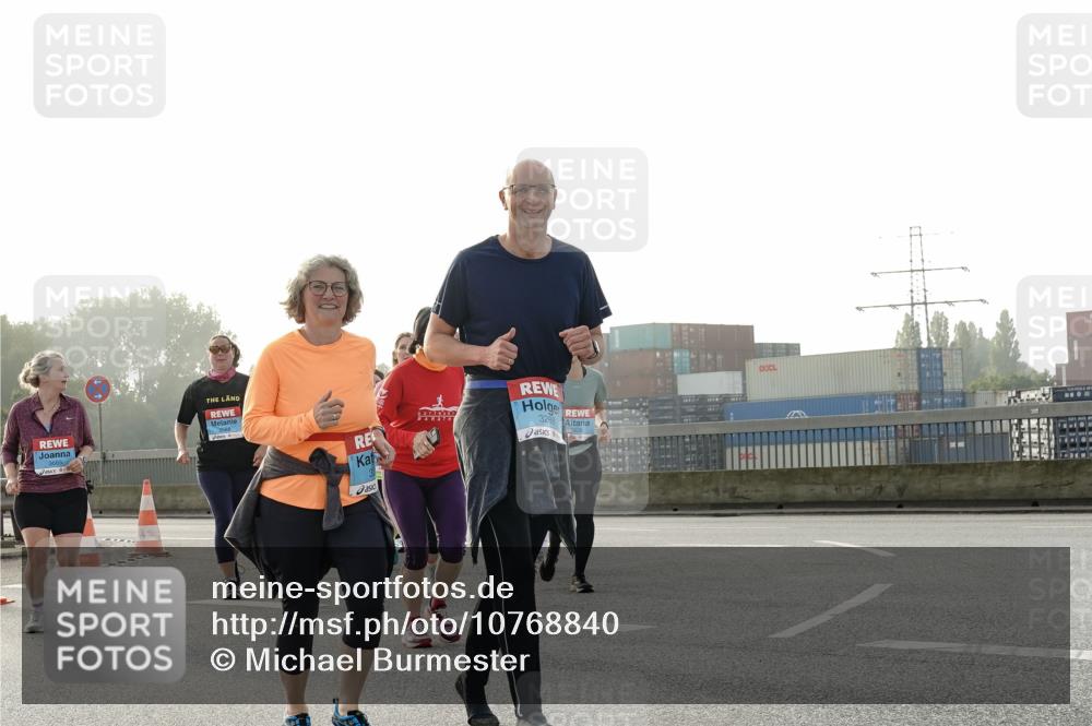 03.10.2026 - Köhlbrandbrückenlauf Michael Burmester http://msf.ph/oto/10768840 03.10.2026 09:28:31 Position 3 3288 meine-sportfotos.de