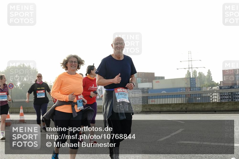 03.10.2026 - Köhlbrandbrückenlauf Michael Burmester http://msf.ph/oto/10768844 03.10.2026 09:28:32 Position 3 3588, 3288 meine-sportfotos.de
