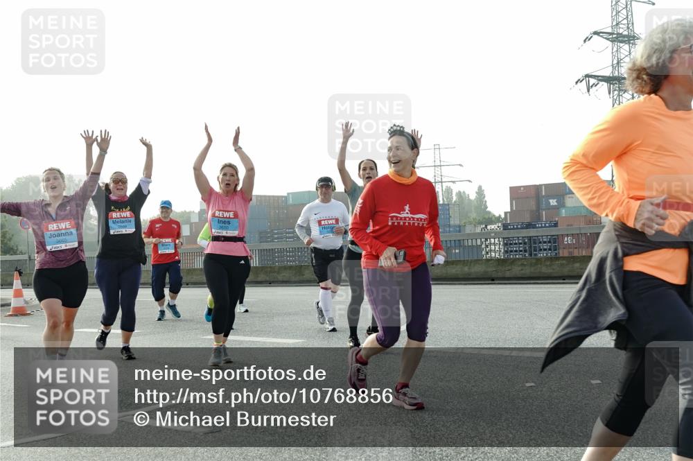 03.10.2026 - Köhlbrandbrückenlauf Michael Burmester http://msf.ph/oto/10768856 03.10.2026 09:28:33 Position 3 3665, 3610 meine-sportfotos.de