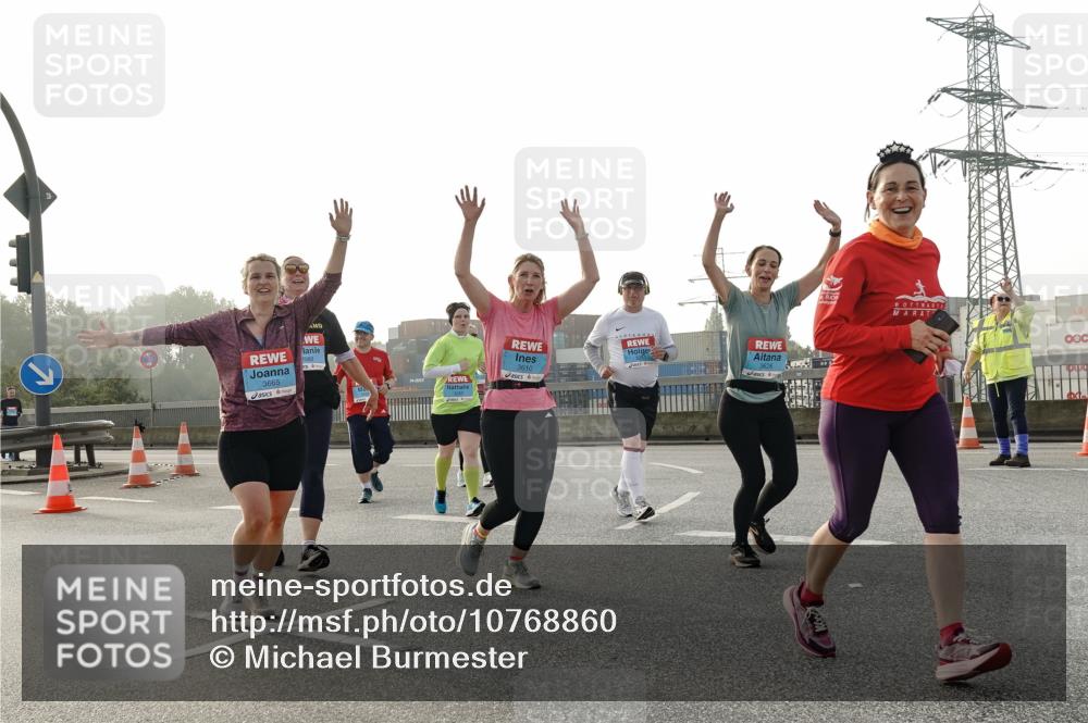 03.10.2026 - Köhlbrandbrückenlauf Michael Burmester http://msf.ph/oto/10768860 03.10.2026 09:28:34 Position 3 3665, 3610 meine-sportfotos.de
