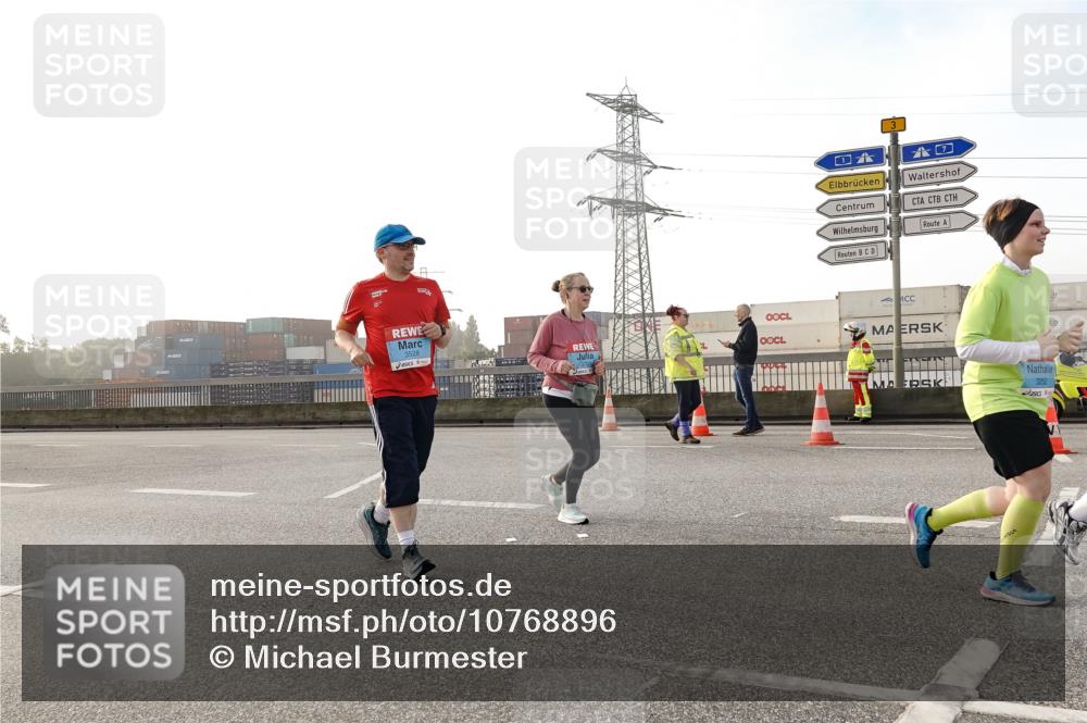 03.10.2026 - Köhlbrandbrückenlauf Michael Burmester http://msf.ph/oto/10768896 03.10.2026 09:28:37 Position 3 3, 3252 meine-sportfotos.de
