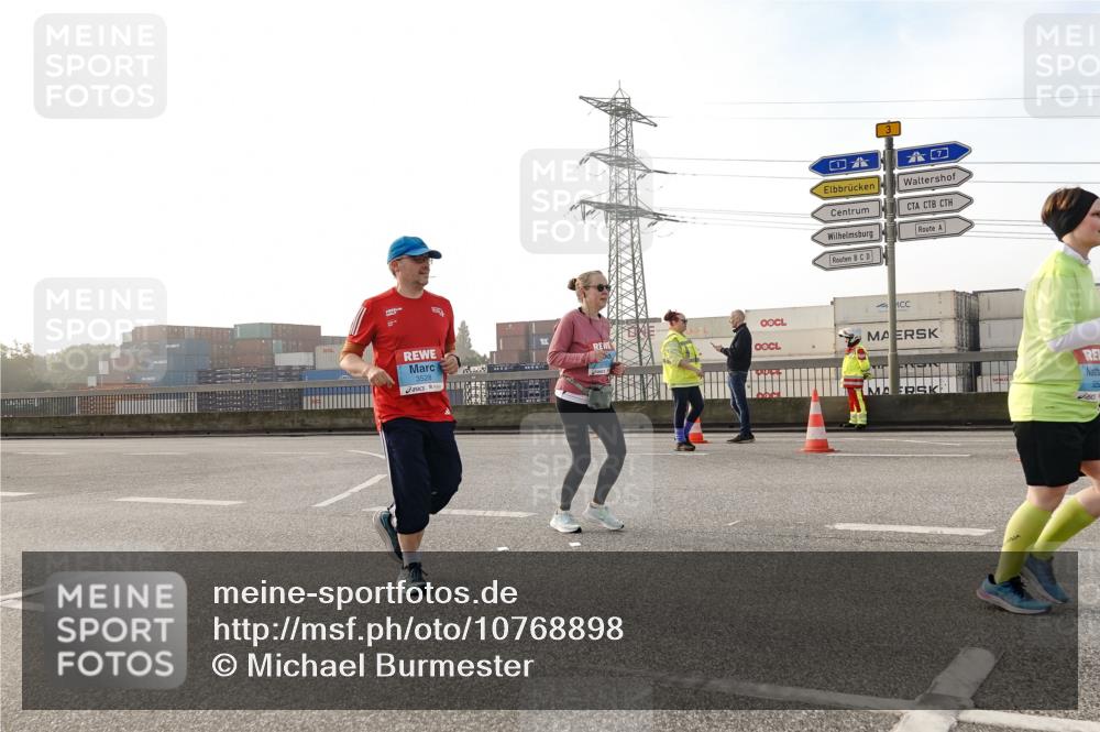 03.10.2026 - Köhlbrandbrückenlauf Michael Burmester http://msf.ph/oto/10768898 03.10.2026 09:28:38 Position 3 3528 meine-sportfotos.de