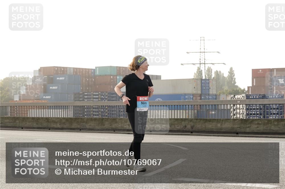 03.10.2026 - Köhlbrandbrückenlauf Michael Burmester http://msf.ph/oto/10769067 03.10.2026 09:28:48 Position 3 1439 meine-sportfotos.de