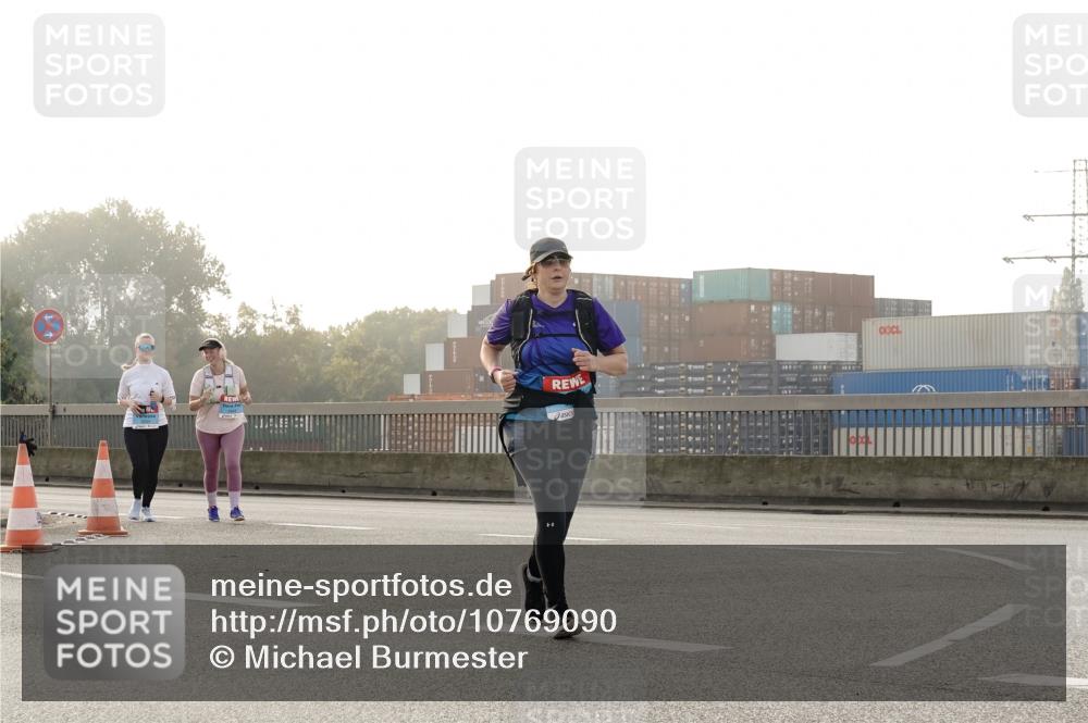 03.10.2026 - Köhlbrandbrückenlauf Michael Burmester http://msf.ph/oto/10769090 03.10.2026 09:28:58 Position 3  meine-sportfotos.de