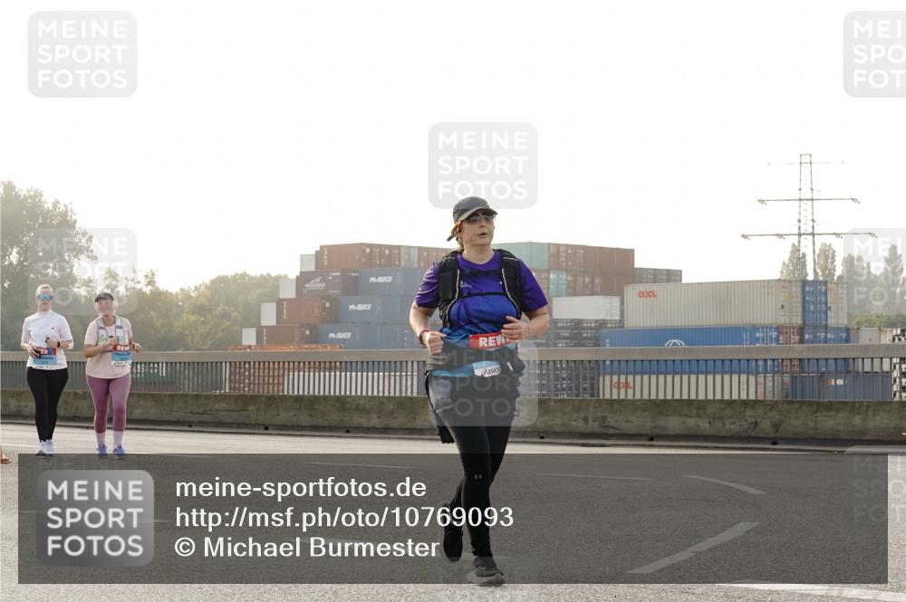03.10.2026 - Köhlbrandbrückenlauf Michael Burmester http://msf.ph/oto/10769093 03.10.2026 09:28:59 Position 3  meine-sportfotos.de