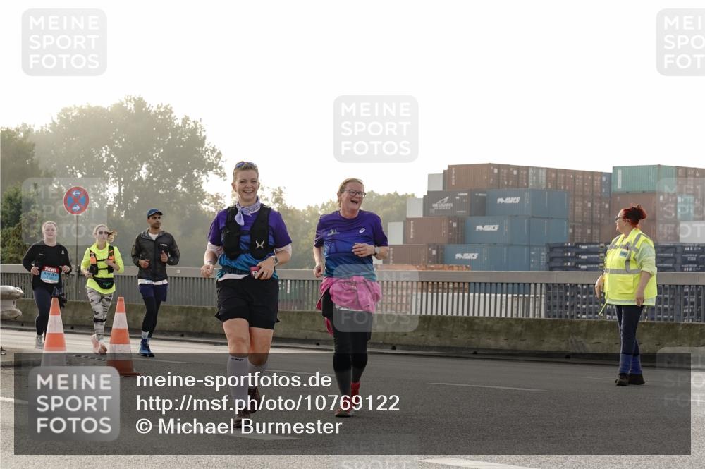 03.10.2026 - Köhlbrandbrückenlauf Michael Burmester http://msf.ph/oto/10769122 03.10.2026 09:29:14 Position 3  meine-sportfotos.de