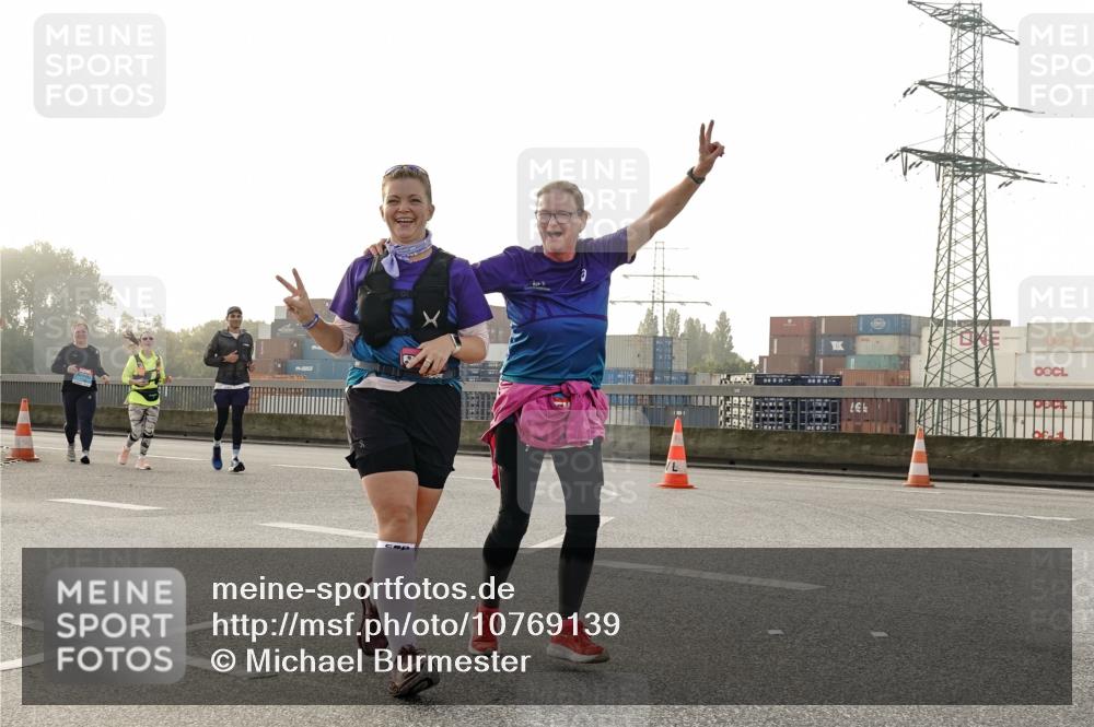 03.10.2026 - Köhlbrandbrückenlauf Michael Burmester http://msf.ph/oto/10769139 03.10.2026 09:29:18 Position 3  meine-sportfotos.de
