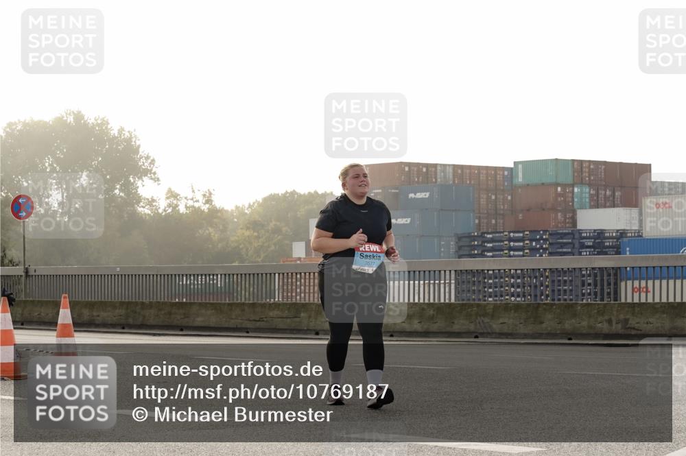 03.10.2026 - Köhlbrandbrückenlauf Michael Burmester http://msf.ph/oto/10769187 03.10.2026 09:29:29 Position 3 3577 meine-sportfotos.de