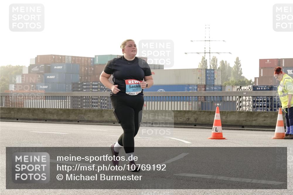 03.10.2026 - Köhlbrandbrückenlauf Michael Burmester http://msf.ph/oto/10769192 03.10.2026 09:29:31 Position 3 3577 meine-sportfotos.de