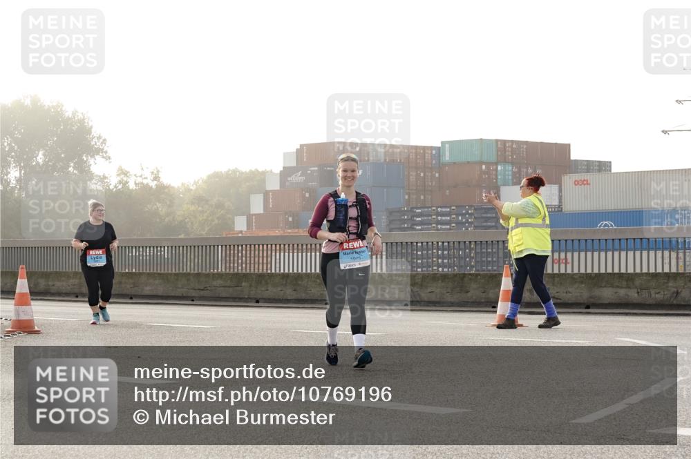 03.10.2026 - Köhlbrandbrückenlauf Michael Burmester http://msf.ph/oto/10769196 03.10.2026 09:29:39 Position 3 1975 meine-sportfotos.de