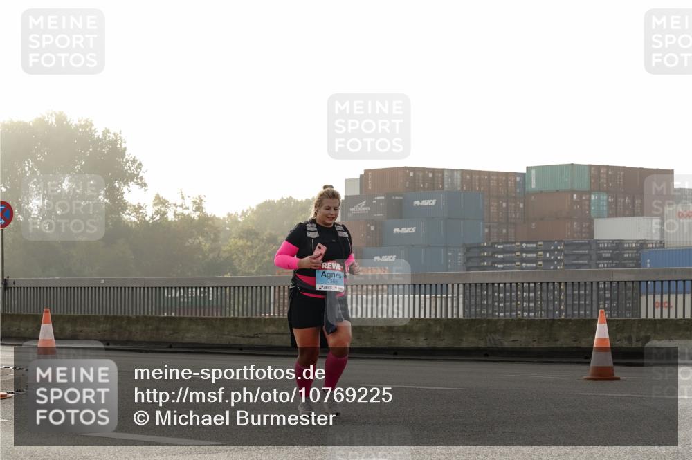 03.10.2026 - Köhlbrandbrückenlauf Michael Burmester http://msf.ph/oto/10769225 03.10.2026 09:29:59 Position 3 3368 meine-sportfotos.de