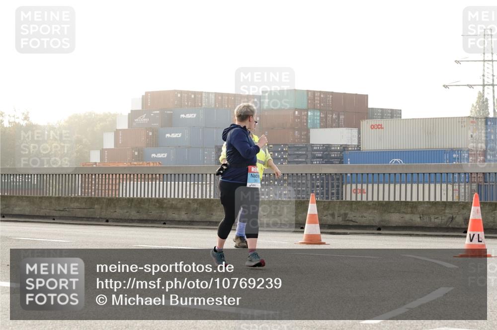 03.10.2026 - Köhlbrandbrückenlauf Michael Burmester http://msf.ph/oto/10769239 03.10.2026 09:30:43 Position 3  meine-sportfotos.de