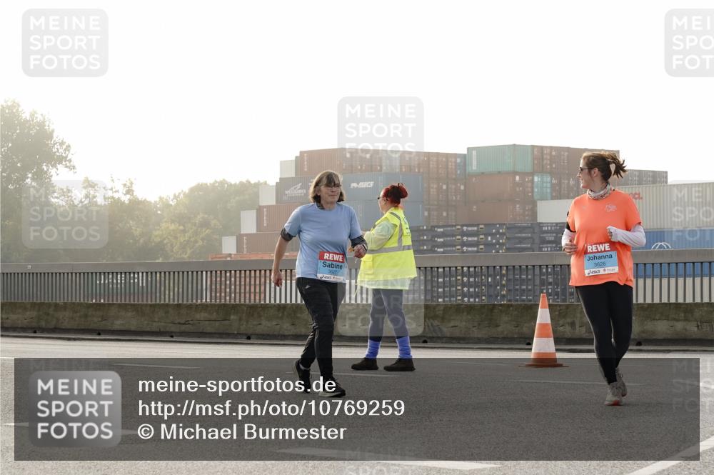03.10.2026 - Köhlbrandbrückenlauf Michael Burmester http://msf.ph/oto/10769259 03.10.2026 09:31:34 Position 3 19, 3628 meine-sportfotos.de
