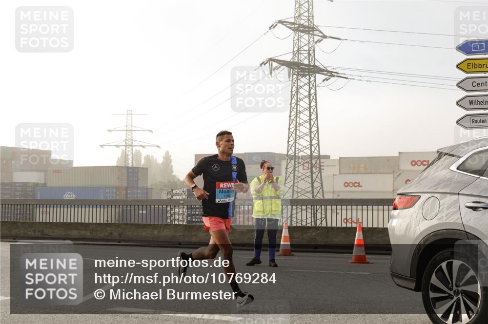 03.10.2026 - Köhlbrandbrückenlauf Michael Burmester http://msf.ph/oto/10769284 03.10.2026 09:09:20 Position 3 1263 meine-sportfotos.de