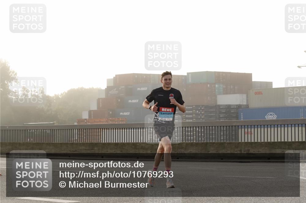 03.10.2026 - Köhlbrandbrückenlauf Michael Burmester http://msf.ph/oto/10769293 03.10.2026 09:09:48 Position 3 1773 meine-sportfotos.de