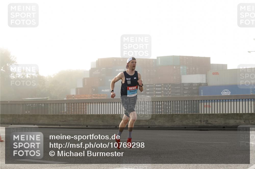 03.10.2026 - Köhlbrandbrückenlauf Michael Burmester http://msf.ph/oto/10769298 03.10.2026 09:09:55 Position 3 1508 meine-sportfotos.de