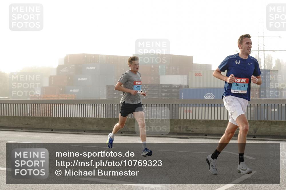 03.10.2026 - Köhlbrandbrückenlauf Michael Burmester http://msf.ph/oto/10769323 03.10.2026 09:10:12 Position 3 2102, 2131 meine-sportfotos.de