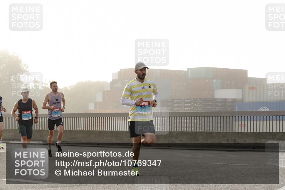 03.10.2026 - Köhlbrandbrückenlauf Michael Burmester http://msf.ph/oto/10769347 03.10.2026 09:10:43 Position 3 11599, 2120 meine-sportfotos.de