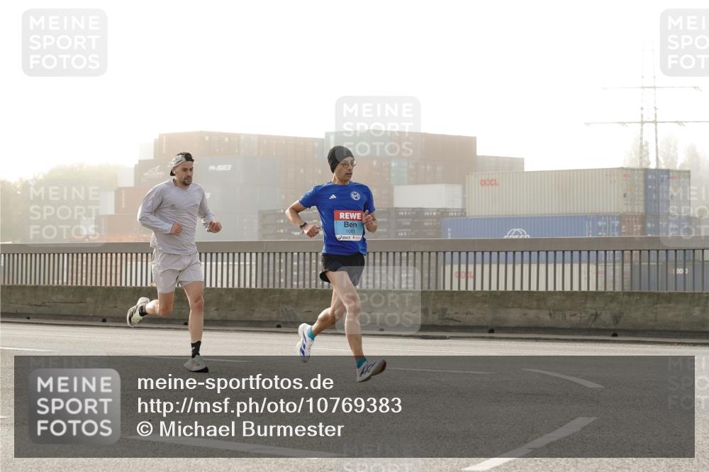 03.10.2026 - Köhlbrandbrückenlauf Michael Burmester http://msf.ph/oto/10769383 03.10.2026 09:11:02 Position 3 1083 meine-sportfotos.de