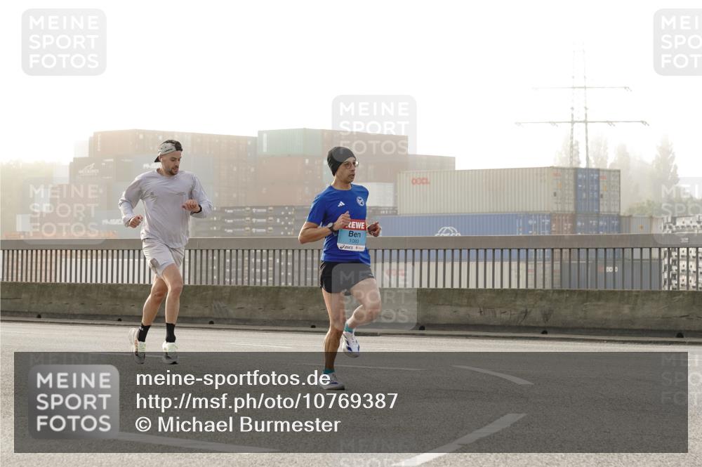 03.10.2026 - Köhlbrandbrückenlauf Michael Burmester http://msf.ph/oto/10769387 03.10.2026 09:11:03 Position 3 1083 meine-sportfotos.de