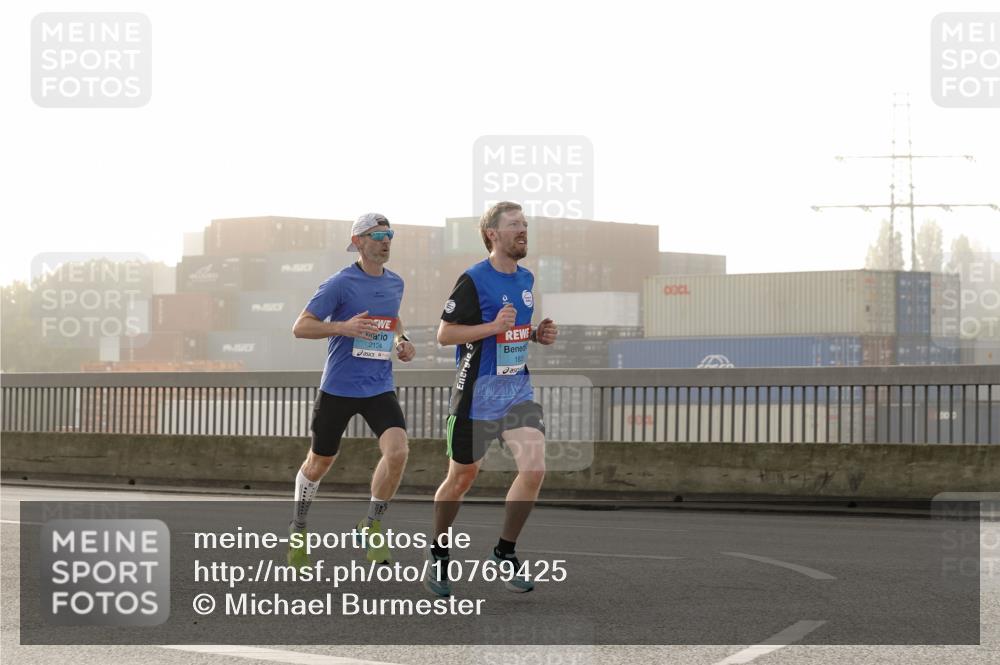 03.10.2026 - Köhlbrandbrückenlauf Michael Burmester http://msf.ph/oto/10769425 03.10.2026 09:11:19 Position 3 2134, 182 meine-sportfotos.de