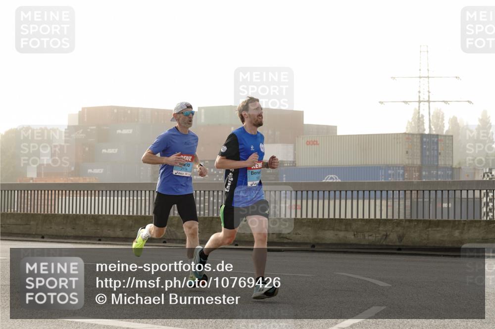 03.10.2026 - Köhlbrandbrückenlauf Michael Burmester http://msf.ph/oto/10769426 03.10.2026 09:11:19 Position 3 10, 2134 meine-sportfotos.de