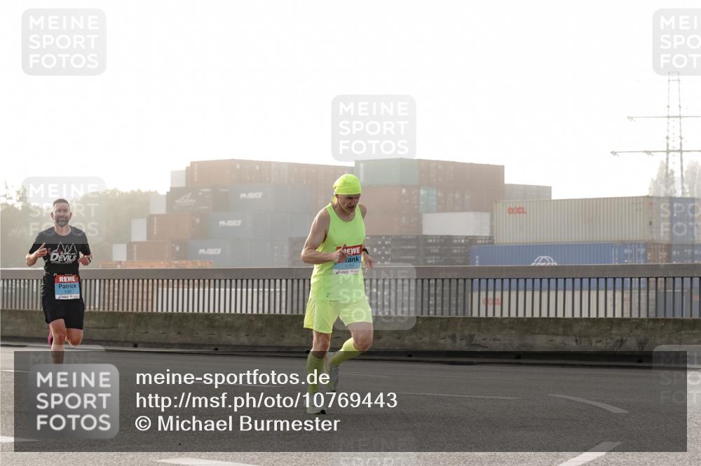 03.10.2026 - Köhlbrandbrückenlauf Michael Burmester http://msf.ph/oto/10769443 03.10.2026 09:11:26 Position 3 1265 meine-sportfotos.de