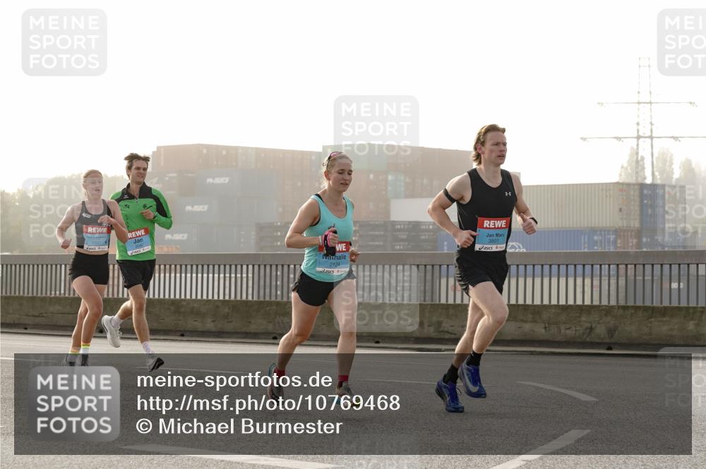 03.10.2026 - Köhlbrandbrückenlauf Michael Burmester http://msf.ph/oto/10769468 03.10.2026 09:11:33 Position 3 21507, 0, 1318, 2124, 3801 meine-sportfotos.de
