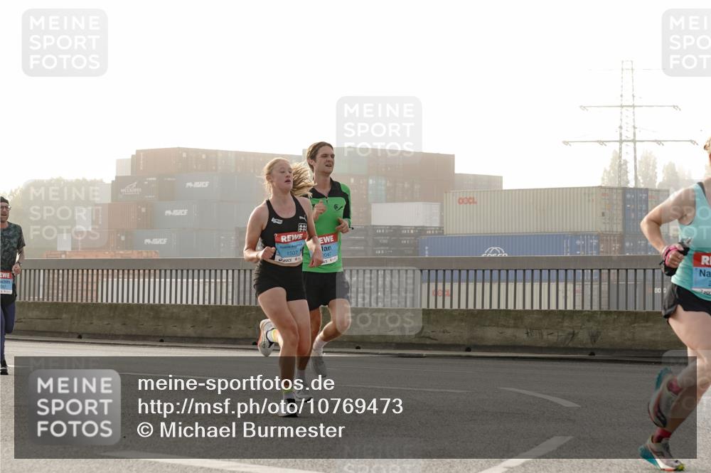 03.10.2026 - Köhlbrandbrückenlauf Michael Burmester http://msf.ph/oto/10769473 03.10.2026 09:11:34 Position 3 144, 1507, 2047 meine-sportfotos.de