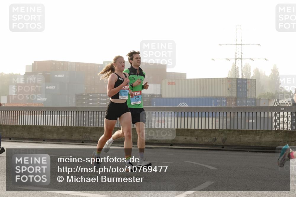 03.10.2026 - Köhlbrandbrückenlauf Michael Burmester http://msf.ph/oto/10769477 03.10.2026 09:11:34 Position 3 14318, 1507, 2047, 620 meine-sportfotos.de