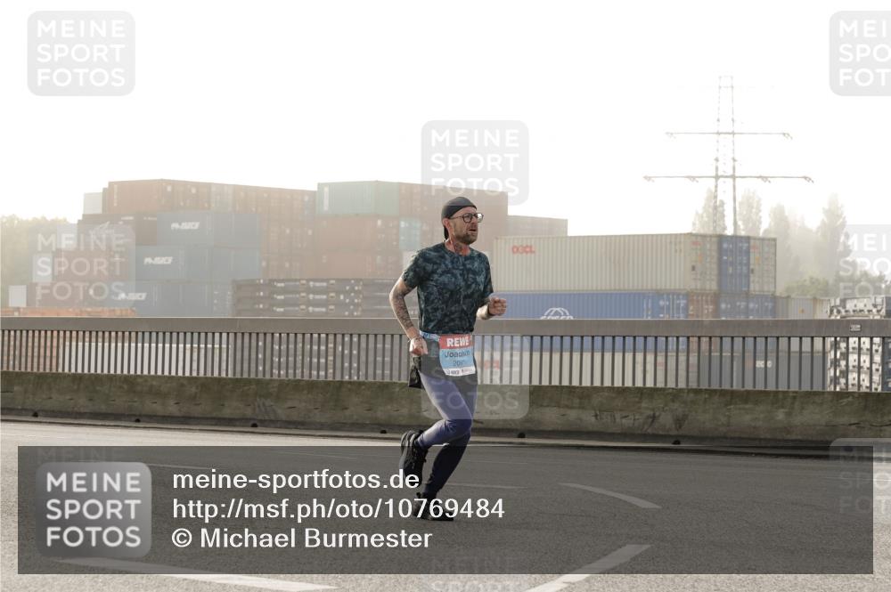03.10.2026 - Köhlbrandbrückenlauf Michael Burmester http://msf.ph/oto/10769484 03.10.2026 09:11:36 Position 3 206, 520 meine-sportfotos.de