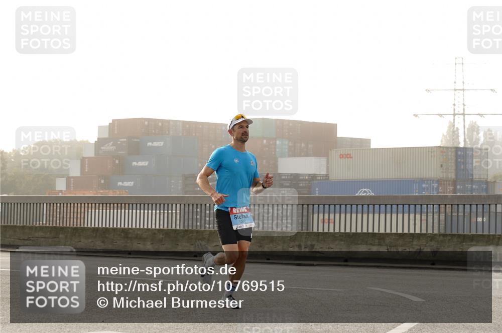 03.10.2026 - Köhlbrandbrückenlauf Michael Burmester http://msf.ph/oto/10769515 03.10.2026 09:11:45 Position 3 1260 meine-sportfotos.de