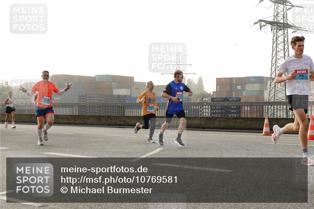 03.10.2026 - Köhlbrandbrückenlauf Michael Burmester http://msf.ph/oto/10769581 03.10.2026 09:12:01 Position 3 4318, 2183 meine-sportfotos.de