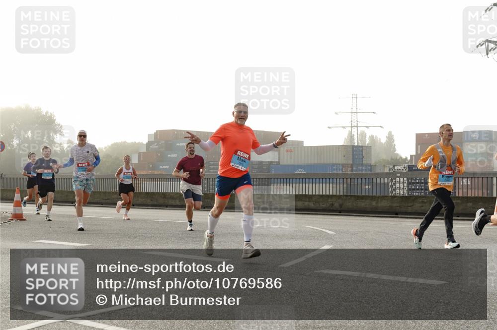03.10.2026 - Köhlbrandbrückenlauf Michael Burmester http://msf.ph/oto/10769586 03.10.2026 09:12:02 Position 3  meine-sportfotos.de