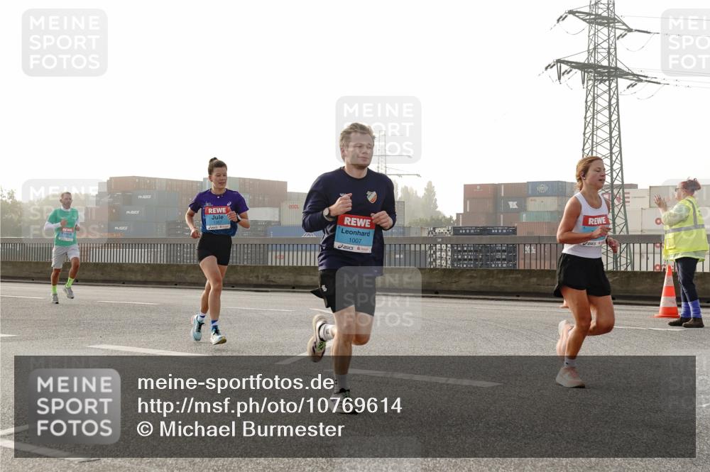 03.10.2026 - Köhlbrandbrückenlauf Michael Burmester http://msf.ph/oto/10769614 03.10.2026 09:12:05 Position 3 1007 meine-sportfotos.de