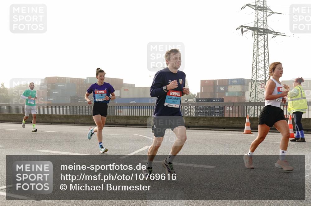 03.10.2026 - Köhlbrandbrückenlauf Michael Burmester http://msf.ph/oto/10769616 03.10.2026 09:12:05 Position 3 1007 meine-sportfotos.de