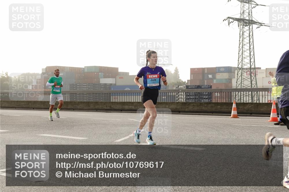 03.10.2026 - Köhlbrandbrückenlauf Michael Burmester http://msf.ph/oto/10769617 03.10.2026 09:12:06 Position 3 1357 meine-sportfotos.de