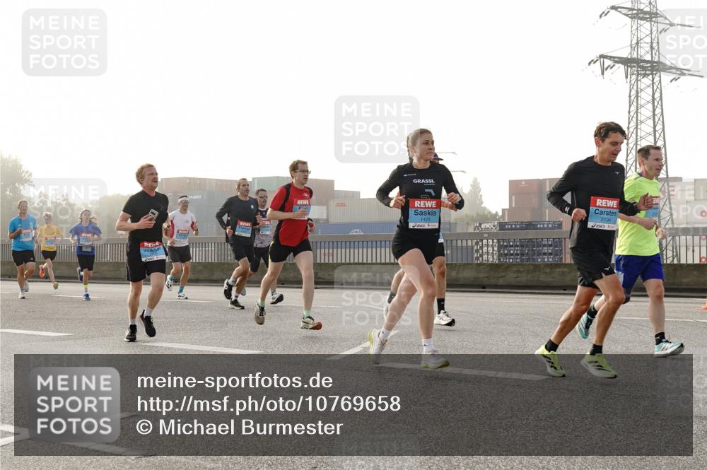 03.10.2026 - Köhlbrandbrückenlauf Michael Burmester http://msf.ph/oto/10769658 03.10.2026 09:12:13 Position 3 1425, 2194 meine-sportfotos.de