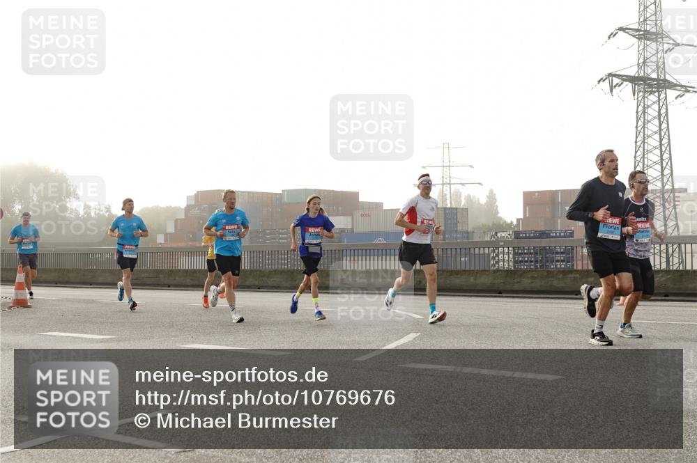 03.10.2026 - Köhlbrandbrückenlauf Michael Burmester http://msf.ph/oto/10769676 03.10.2026 09:12:14 Position 3 2197 meine-sportfotos.de