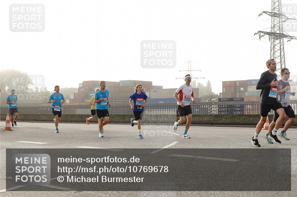 03.10.2026 - Köhlbrandbrückenlauf Michael Burmester http://msf.ph/oto/10769678 03.10.2026 09:12:15 Position 3  meine-sportfotos.de