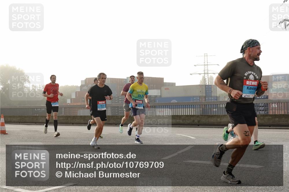03.10.2026 - Köhlbrandbrückenlauf Michael Burmester http://msf.ph/oto/10769709 03.10.2026 09:12:22 Position 3 1413, 27 meine-sportfotos.de