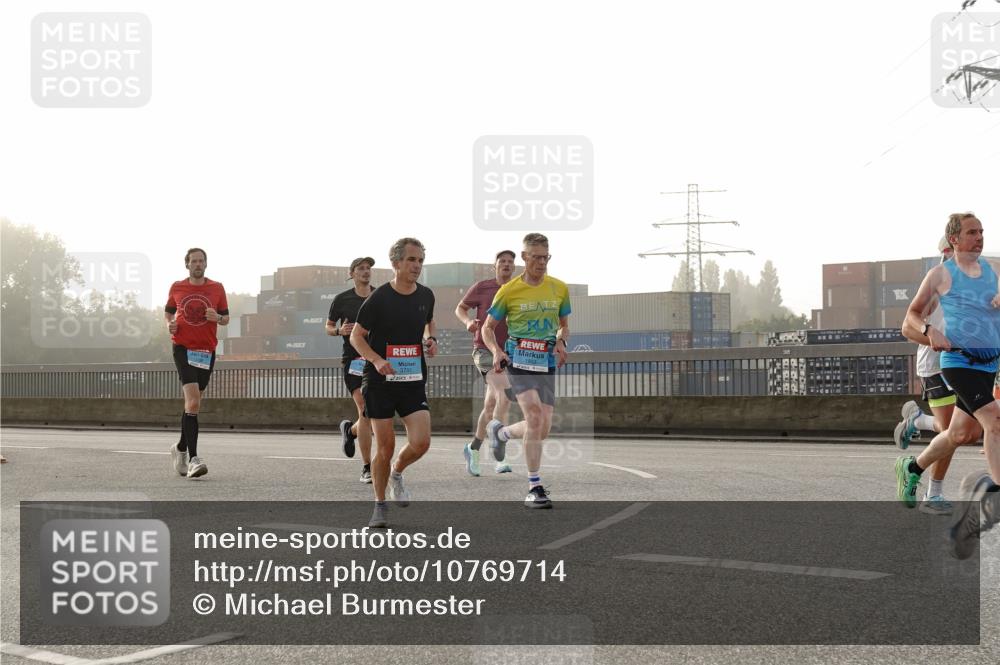 03.10.2026 - Köhlbrandbrückenlauf Michael Burmester http://msf.ph/oto/10769714 03.10.2026 09:12:22 Position 3 3791, 1803 meine-sportfotos.de