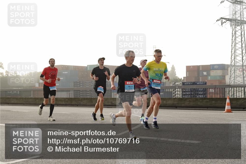 03.10.2026 - Köhlbrandbrückenlauf Michael Burmester http://msf.ph/oto/10769716 03.10.2026 09:12:23 Position 3 3791 meine-sportfotos.de
