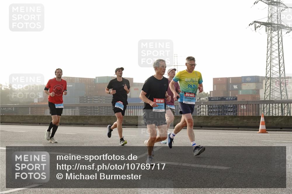 03.10.2026 - Köhlbrandbrückenlauf Michael Burmester http://msf.ph/oto/10769717 03.10.2026 09:12:23 Position 3 1803, 3791 meine-sportfotos.de