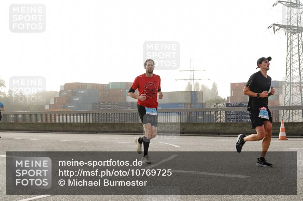 03.10.2026 - Köhlbrandbrückenlauf Michael Burmester http://msf.ph/oto/10769725 03.10.2026 09:12:24 Position 3 2198, 3708 meine-sportfotos.de